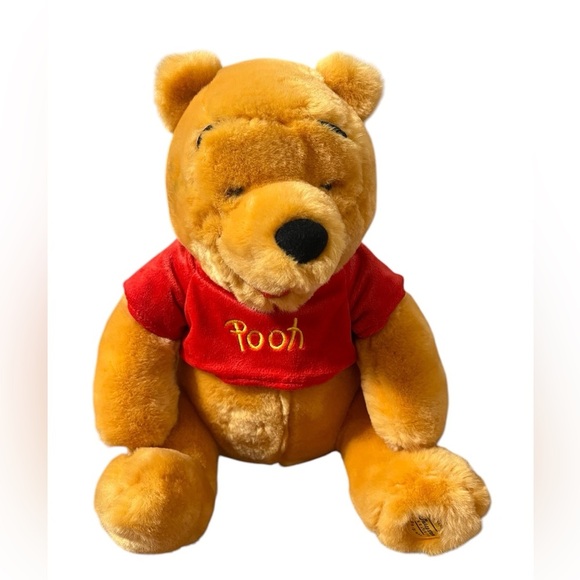Winnie The Pooh 12in Plush Soft Authentic Disney Store Exclusive - Picture 1 of 6